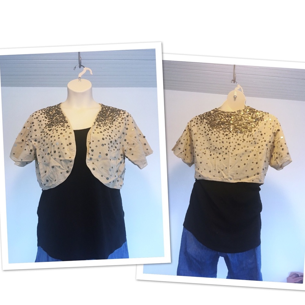 Gap brand bolero with bronze palletes